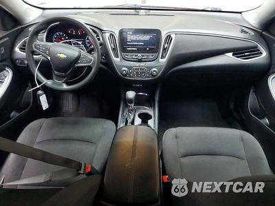 Zdjęcie 8 z 12 samochodu: 2025 CHEVROLET MALIBU LT VIN:1G1ZD5ST0SF138193 - miniatura