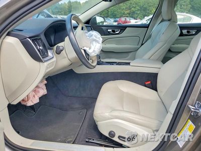 Zdjęcie 7 z 12 samochodu: 2020 VOLVO S60 T5 MOMENTUM VIN:7JR102FK0LG057708 - miniatura