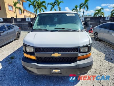 Piąte zdjęcie samochodu w środku: 2017 CHEVROLET EXPRESS G2500 VIN:1GCWGAFF7H1247142 - miniatura