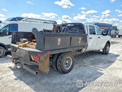 Trzecie zdjęcie samochodu z tyłu: 2024 RAM 3500 VIN:3C7WRTCL7RG274413 - miniatura