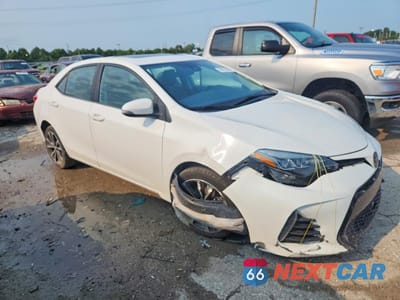 Czwarte zdjęcie samochodu z boku: 2018 TOYOTA COROLLA SE VIN:5YFBURHE8JP770018 - miniatura