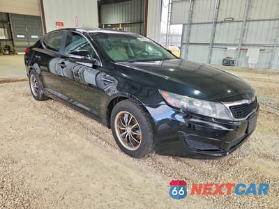 Czwarte zdjęcie samochodu z boku: 2011 KIA OPTIMA LX VIN:KNAGM4A71B5066145 - miniatura