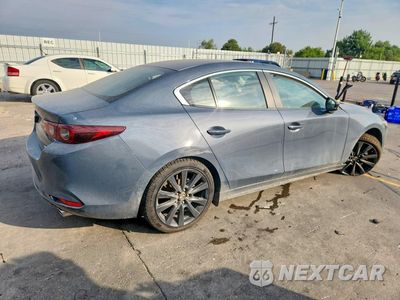 Trzecie zdjęcie samochodu z tyłu: 2024 MAZDA 3 PREFERRED VIN:3MZBPBCM6RM414146 - miniatura