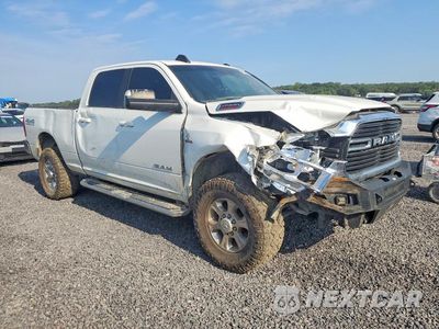 Czwarte zdjęcie samochodu z boku: 2021 RAM 2500 BIG HORN VIN:3C6UR5DL1MG656242 - miniatura