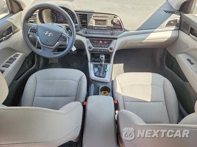 Zdjęcie 8 z 12 samochodu: 2018 HYUNDAI ELANTRA SE VIN:5NPD74LF3JH328196 - miniatura