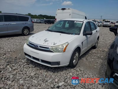2008 FORD FOCUS SE 1FAHP35N18W182665 - główne zdjęcie licytacji z USA - miniatura
