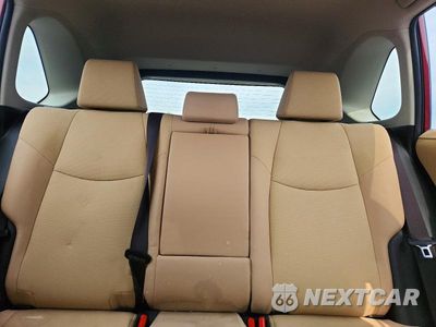Zdjęcie 10 z 13 samochodu: 2019 TOYOTA RAV4 LE VIN:JTMG1RFV8KD504570 - miniatura