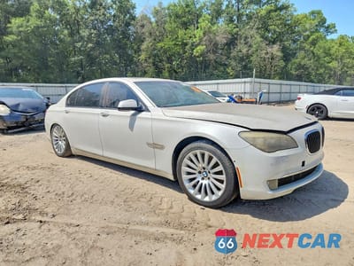Czwarte zdjęcie samochodu z boku: 2009 BMW 750 LI VIN:WBAKB835X9CY60053 - miniatura