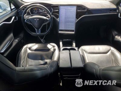 Zdjęcie 8 z 12 samochodu: 2016 TESLA MODEL S VIN:5YJSA1E12GF151480 - miniatura