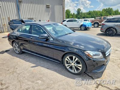 Czwarte zdjęcie samochodu z boku: 2016 MERCEDES-BENZ C 300 VIN:WDDWF4JB5GR147068 - miniatura