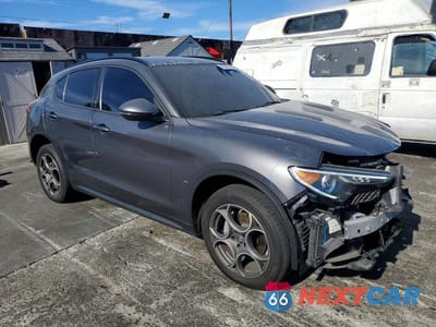 Czwarte zdjęcie samochodu z boku: 2022 ALFA ROMEO STELVIO VIN:ZASPAJAN4N7D30807 - miniatura
