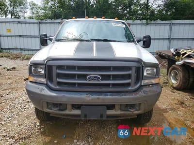 Piąte zdjęcie samochodu w środku: 2004 FORD F550 SUPER DUTY VIN:1FDAF57P64EC56733 - miniatura