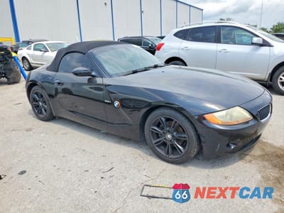 Czwarte zdjęcie samochodu z boku: 2003 BMW Z4 2.5 VIN:4USBT33453LS40268 - miniatura
