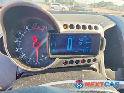 Zdjęcie 9 z 12 samochodu: 2013 CHEVROLET SONIC LTZ VIN:1G1JE6SB1D4194603 - miniatura