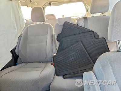 Zdjęcie 10 z 13 samochodu: 2015 TOYOTA SIENNA LE VIN:5TDKK3DC6FS547448 - miniatura