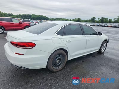 Trzecie zdjęcie samochodu z tyłu: 2020 VOLKSWAGEN PASSAT SE VIN:1VWSA7A37LC018891 - miniatura