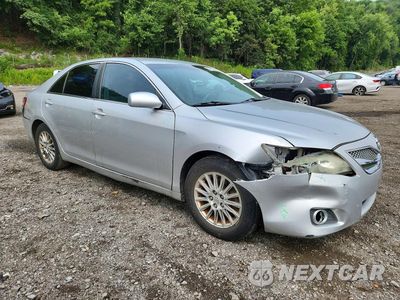 Czwarte zdjęcie samochodu z boku: 2010 TOYOTA CAMRY LE VIN:4T1BF3EK8AU011837 - miniatura