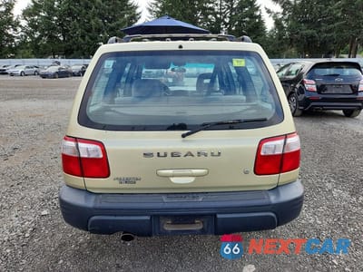 Zdjęcie 6 z 12 samochodu: 2001 SUBARU FORESTER L VIN:JF1SF635X1H704152 - miniatura