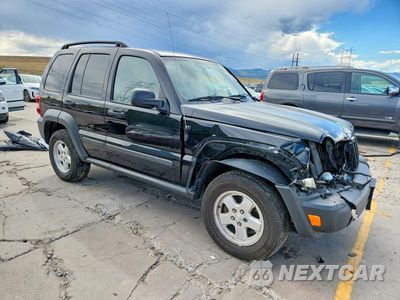 Czwarte zdjęcie samochodu z boku: 2006 JEEP LIBERTY SPORT VIN:1J8GL48K56W289653 - miniatura