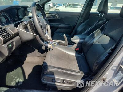 Zdjęcie 7 z 12 samochodu: 2017 HONDA ACCORD SPORT VIN:1HGCR2F52HA239798 - miniatura
