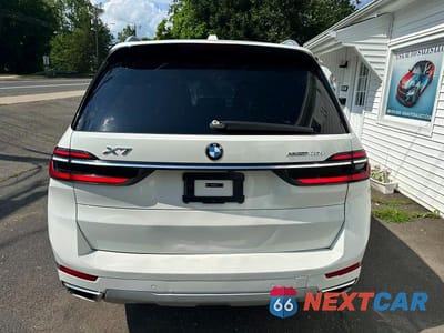 Zdjęcie 6 z 15 samochodu: 2025 BMW X7 XDRIVE40I VIN:5UX23EM07S9Y27594 - miniatura