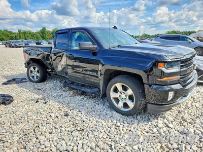 Czwarte zdjęcie samochodu z boku: 2017 CHEVROLET SILVERADO K1500 LT VIN:1GCVKREC0HZ407833 - miniatura