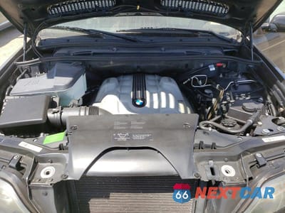 Zdjęcie 11 z 12 samochodu: 2004 BMW X5 4.8IS VIN:5UXFA93524LE81412 - miniatura
