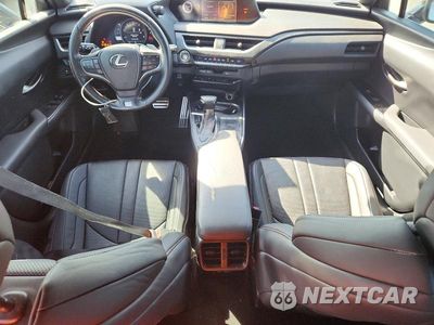 Zdjęcie 8 z 13 samochodu: 2019 LEXUS UX 200 VIN:JTHY3JBH0K2007877 - miniatura