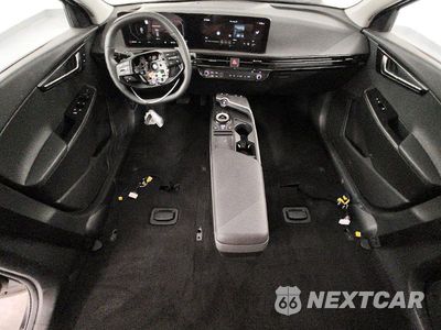 Zdjęcie 8 z 14 samochodu: 2025 KIA EV6 WIND VIN:5XYC34JA2SG011355 - miniatura
