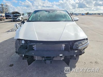 Piąte zdjęcie samochodu w środku: 2025 HYUNDAI ELANTRA LIMITED VIN:KMHLN4DJ1SU157892 - miniatura
