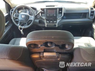 Zdjęcie 8 z 13 samochodu: 2019 RAM 2500 TRADESMAN VIN:3C6UR5CL2KG581601 - miniatura