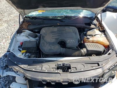 Zdjęcie 11 z 13 samochodu: 2020 CHRYSLER 300 TOURING VIN:2C3CCAAG3LH137508 - miniatura