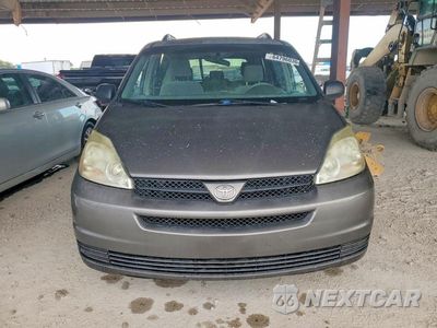Piąte zdjęcie samochodu w środku: 2004 TOYOTA SIENNA LE 8 PASSENGER VIN:5TDZA23C04S186812 - miniatura