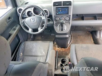 Zdjęcie 8 z 13 samochodu: 2005 HONDA ELEMENT EX VIN:5J6YH28635L033090 - miniatura