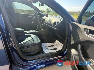 Piąte zdjęcie samochodu w środku: 2016 AUDI A3 PREMIUM VIN:WAUA7GFF8G1019143 - miniatura