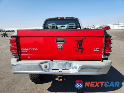 Zdjęcie 6 z 12 samochodu: 2005 DODGE DAKOTA QUAD SLT VIN:1D7HW48N85S245901 - miniatura