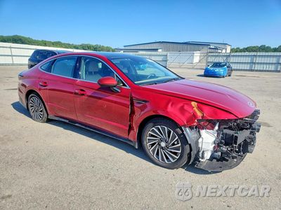 Czwarte zdjęcie samochodu z boku: 2025 HYUNDAI SONATA HYBRID LIMITED VIN:KMHL54JJ9SA114715 - miniatura