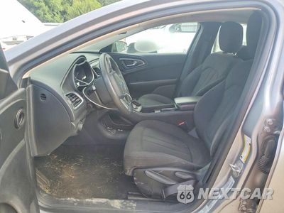 Zdjęcie 7 z 12 samochodu: 2015 CHRYSLER 200 LIMITED VIN:1C3CCCAB9FN723108 - miniatura