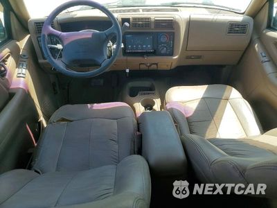 Zdjęcie 8 z 12 samochodu: 1995 GMC JIMMY VIN:1GKCS13W4S2559513 - miniatura