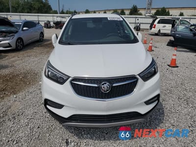 Piąte zdjęcie samochodu w środku: 2017 BUICK ENCORE PREFERRED II VIN:KL4CJBSB1HB112062 - miniatura