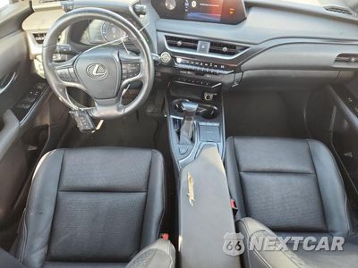 Zdjęcie 8 z 13 samochodu: 2020 LEXUS UX 200 VIN:JTHP3JBH3L2023486 - miniatura