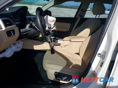 Zdjęcie 7 z 12 samochodu: 2018 BMW 320 I VIN:WBA8E1G51JNU89604 - miniatura