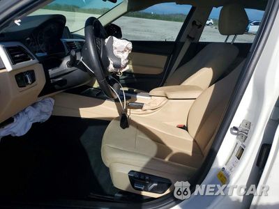 Zdjęcie 7 z 12 samochodu: 2018 BMW 320 I VIN:WBA8E1G51JNU89604 - miniatura
