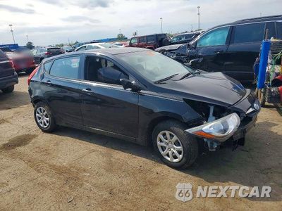 Czwarte zdjęcie samochodu z boku: 2014 HYUNDAI ACCENT GS VIN:KMHCT5AE0EU150813 - miniatura