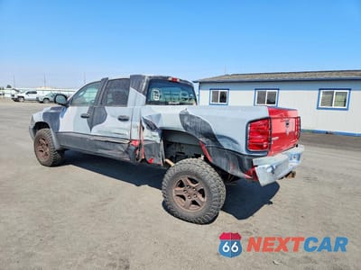 Drugie zdjęcie samochodu z przodu: 2005 DODGE DAKOTA QUAD SLT VIN:1D7HW48N85S245901 - miniatura