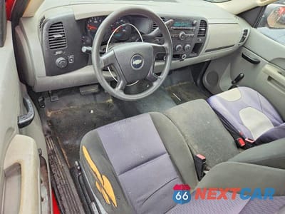Zdjęcie 8 z 12 samochodu: 2010 CHEVROLET SILVERADO C1500 VIN:1GCPCPEX3AZ152727 - miniatura