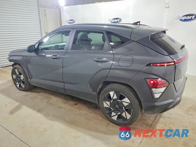 Drugie zdjęcie samochodu z przodu: 2025 HYUNDAI KONA SEL VIN:KM8HB3AB2SU339610 - miniatura