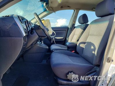 Zdjęcie 7 z 12 samochodu: 2004 TOYOTA MATRIX XR VIN:2T1KR32E04C228021 - miniatura