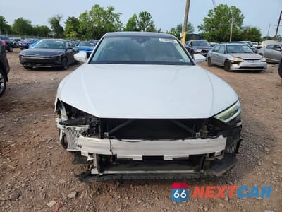 Piąte zdjęcie samochodu w środku: 2019 AUDI A8 L VIN:WAU8DAF86KN011291 - miniatura