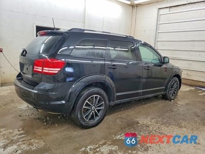 Trzecie zdjęcie samochodu z tyłu: 2018 DODGE JOURNEY SE VIN:3C4PDCABXJT447170 - miniatura